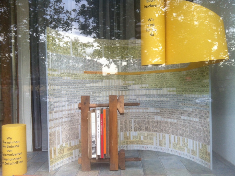 Schaufenster der Vater-Ludwig-Buchbinderei in Jena